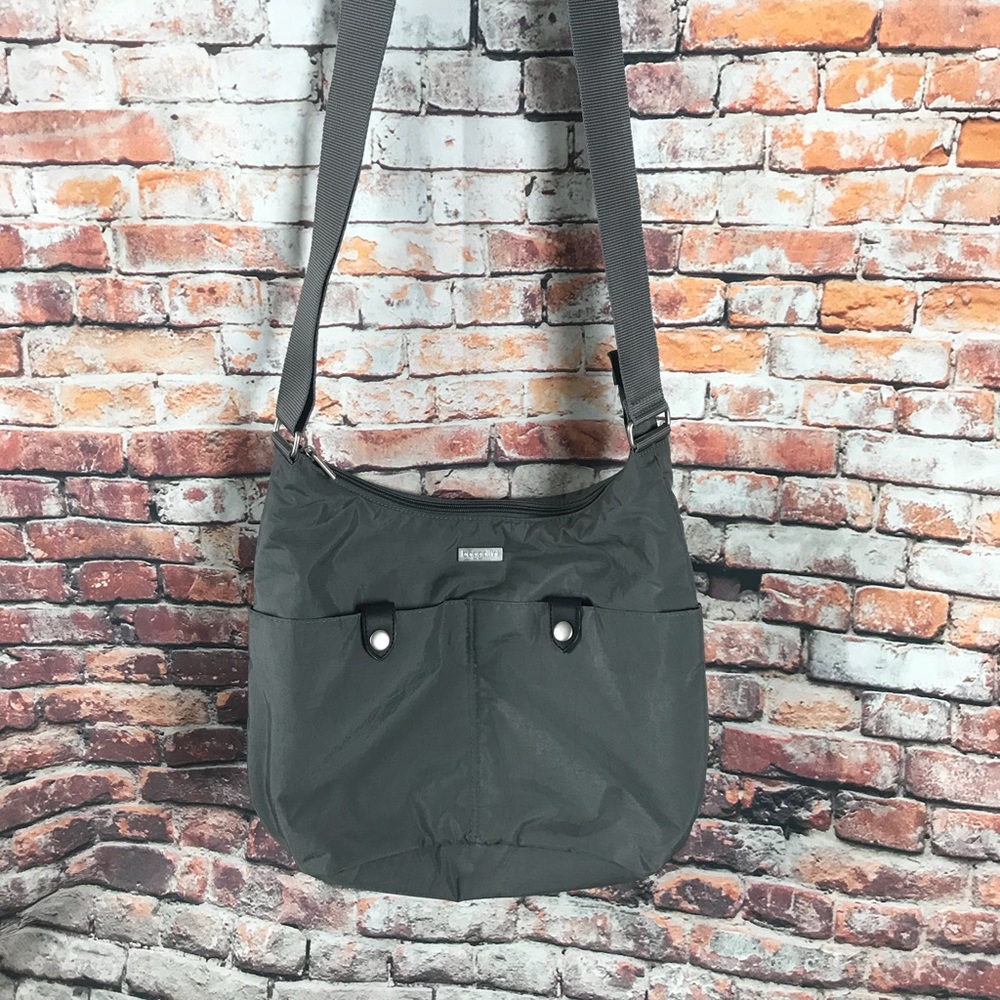 Baggallini cross body bag